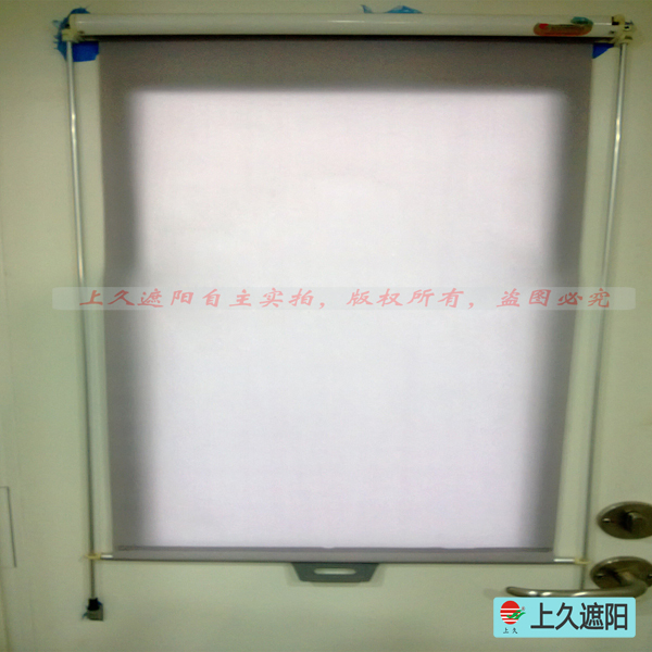 火车侧窗帘.jpg